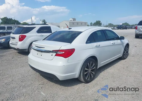 2013 Chrysler 200 Limited из США, поврежденный, VIN 1C3CCBCG1DN516129